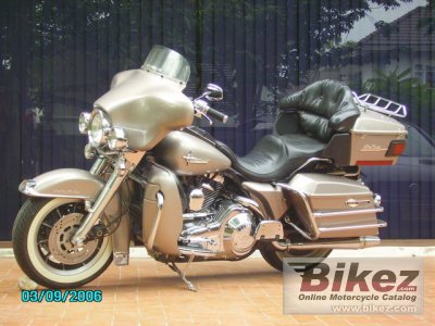 1990 Harley-Davidson Tour Glide Ultra Classic (reduced effect)