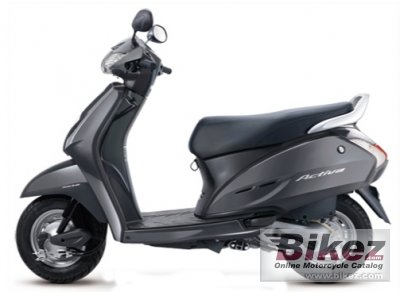 Review of honda activa 2011 #4