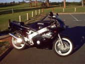 1992 Yamaha FZR 600