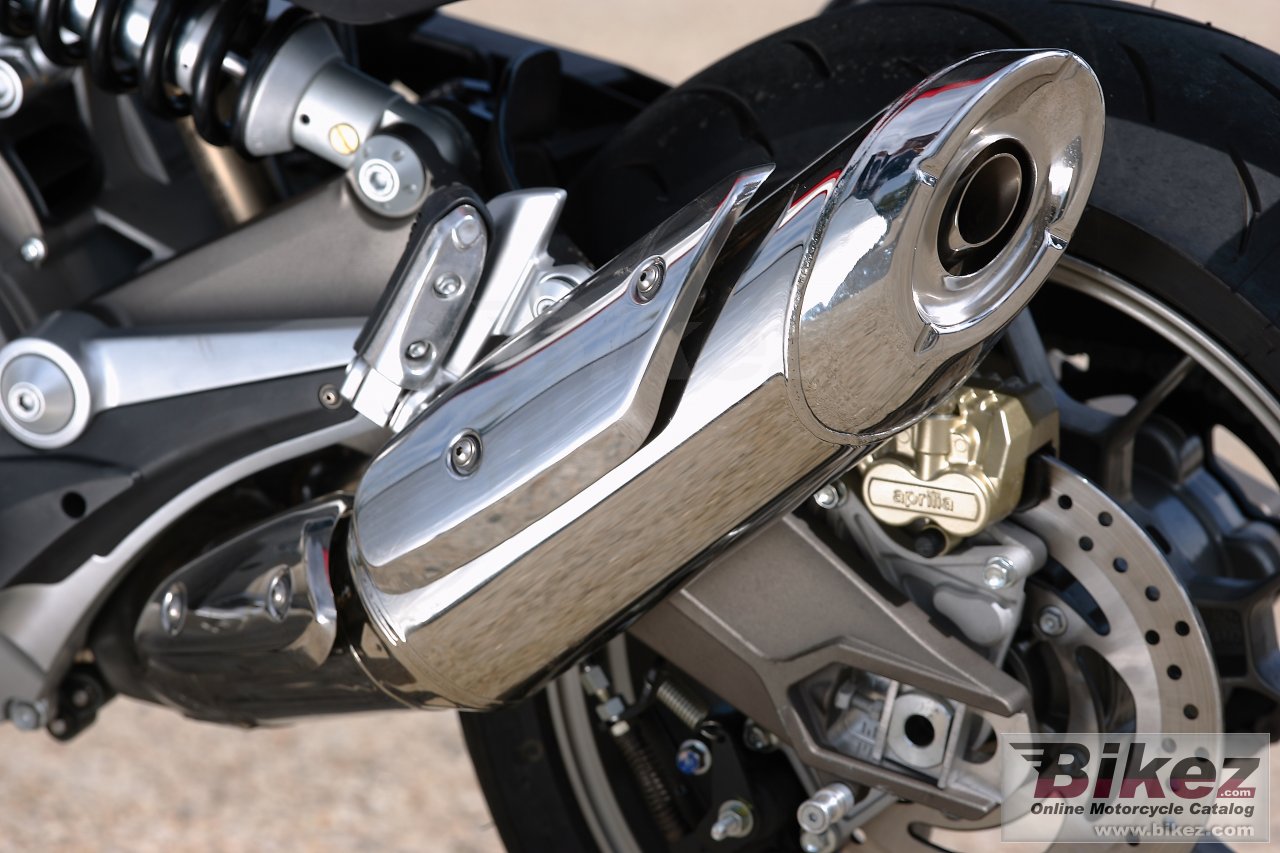 Aprilia Mana 850