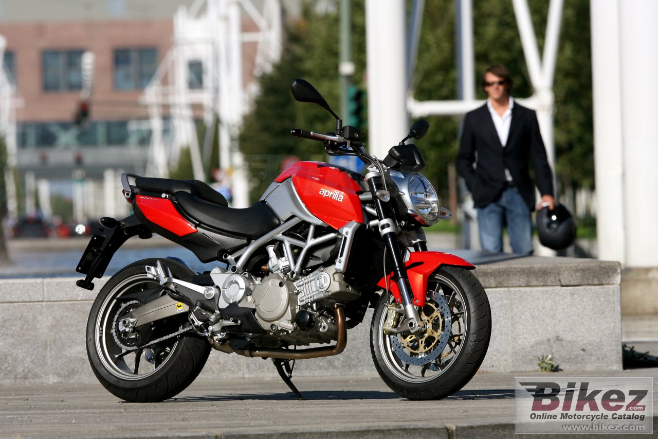 Aprilia Mana 850