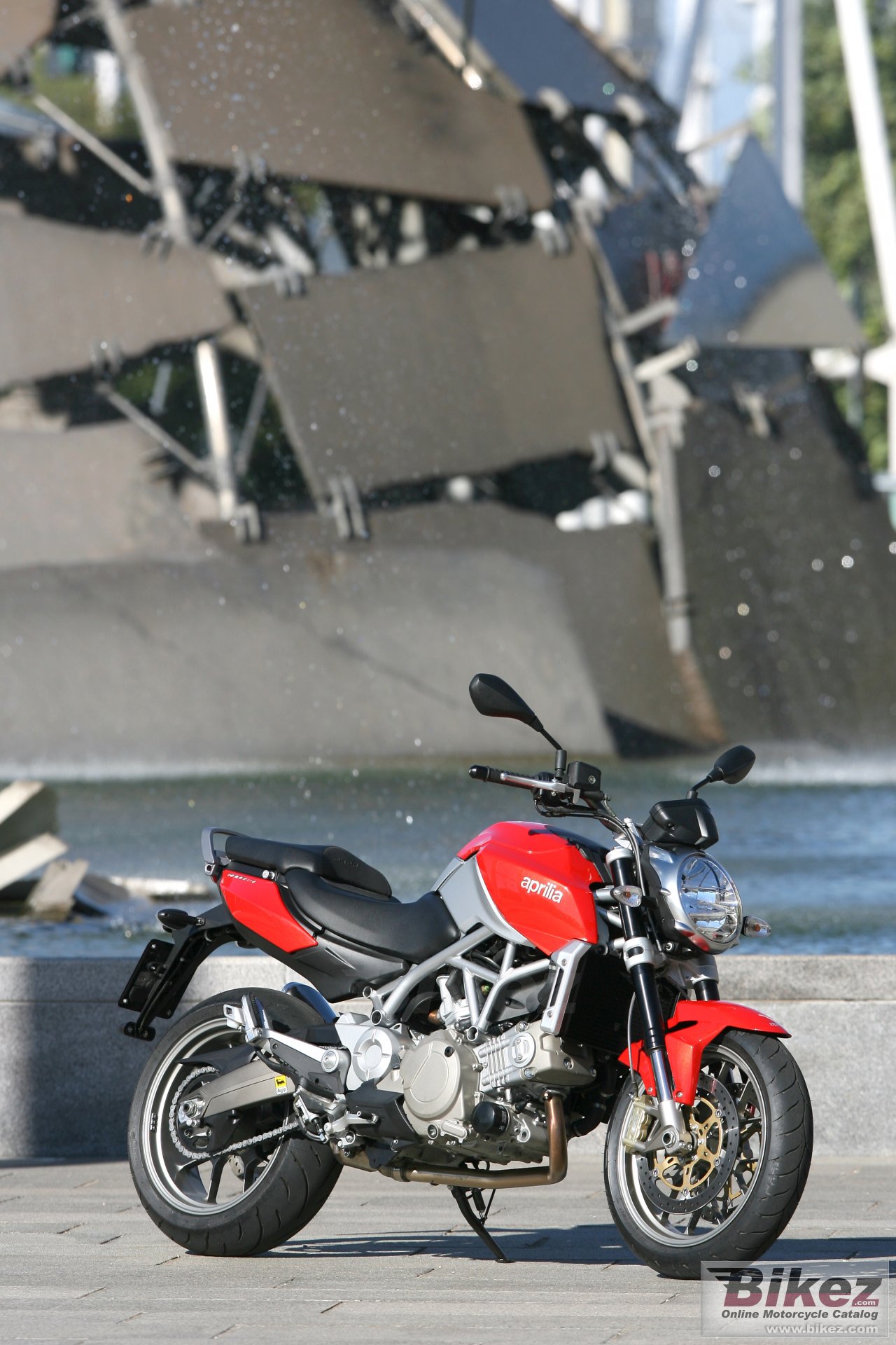 Aprilia Mana 850