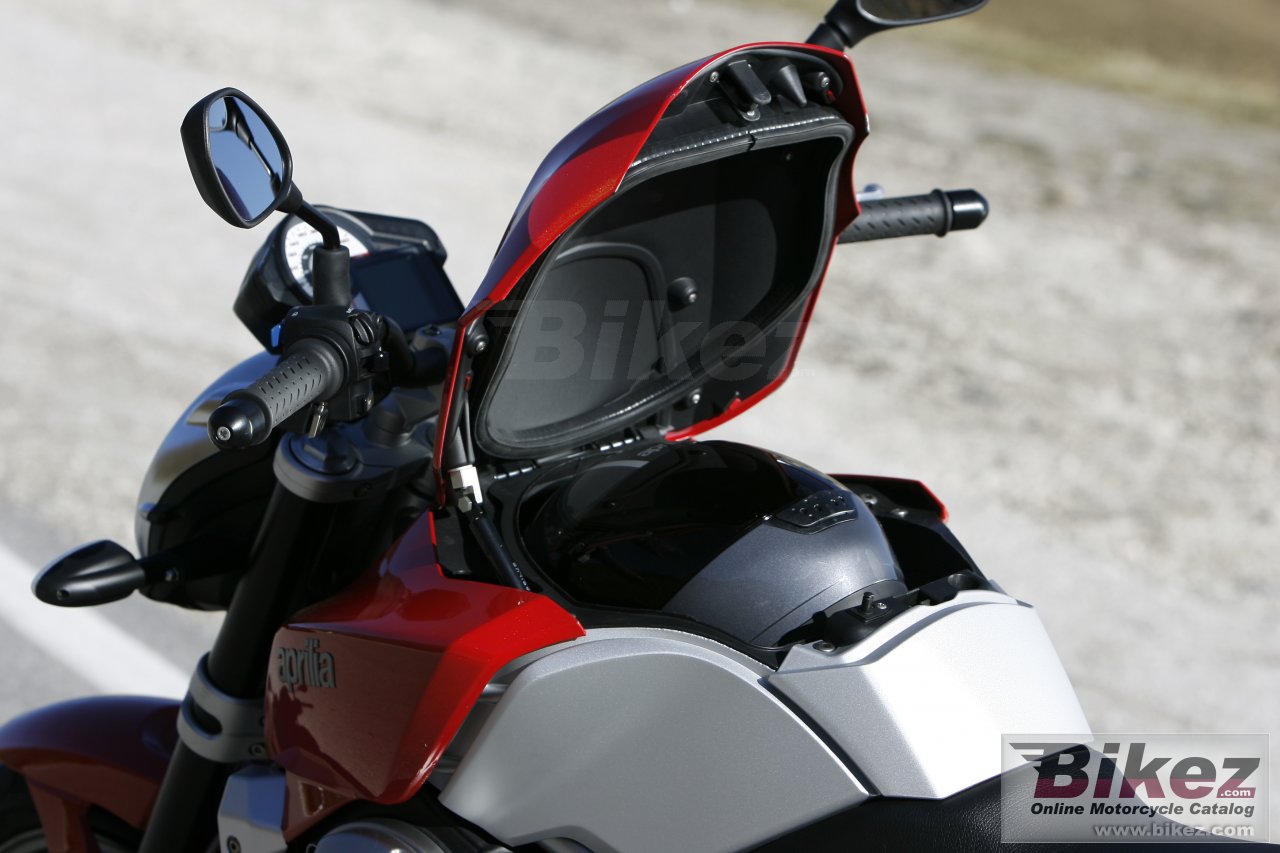 Aprilia Mana 850