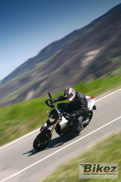 2009 Aprilia Dorsoduro 750