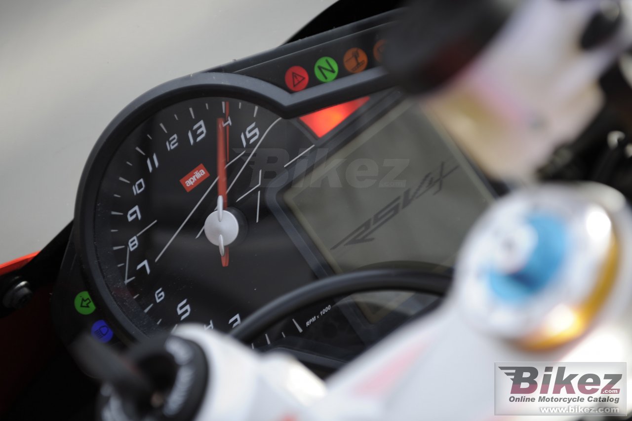 Aprilia RSV4 Factory