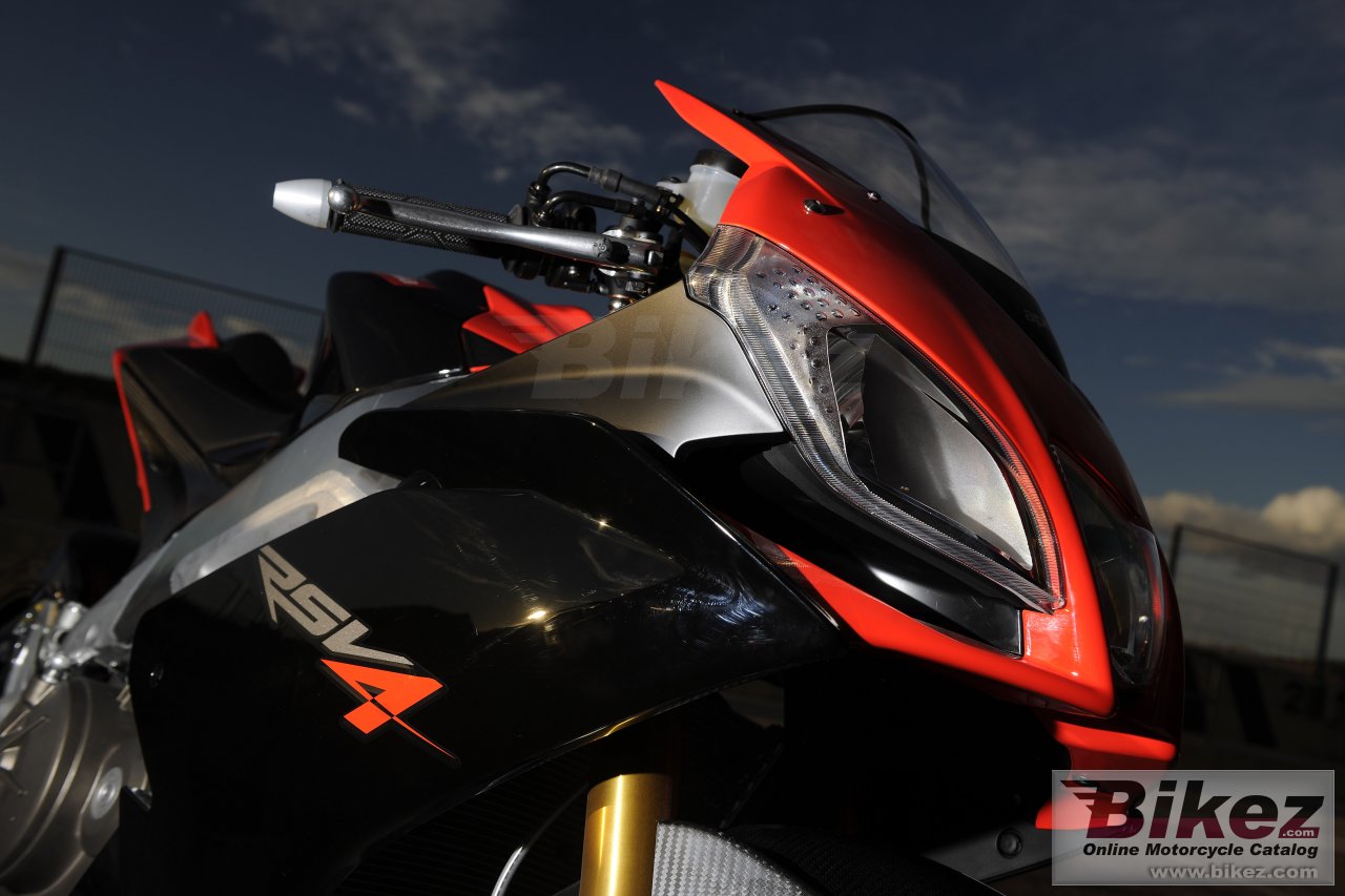 Aprilia RSV4 Factory