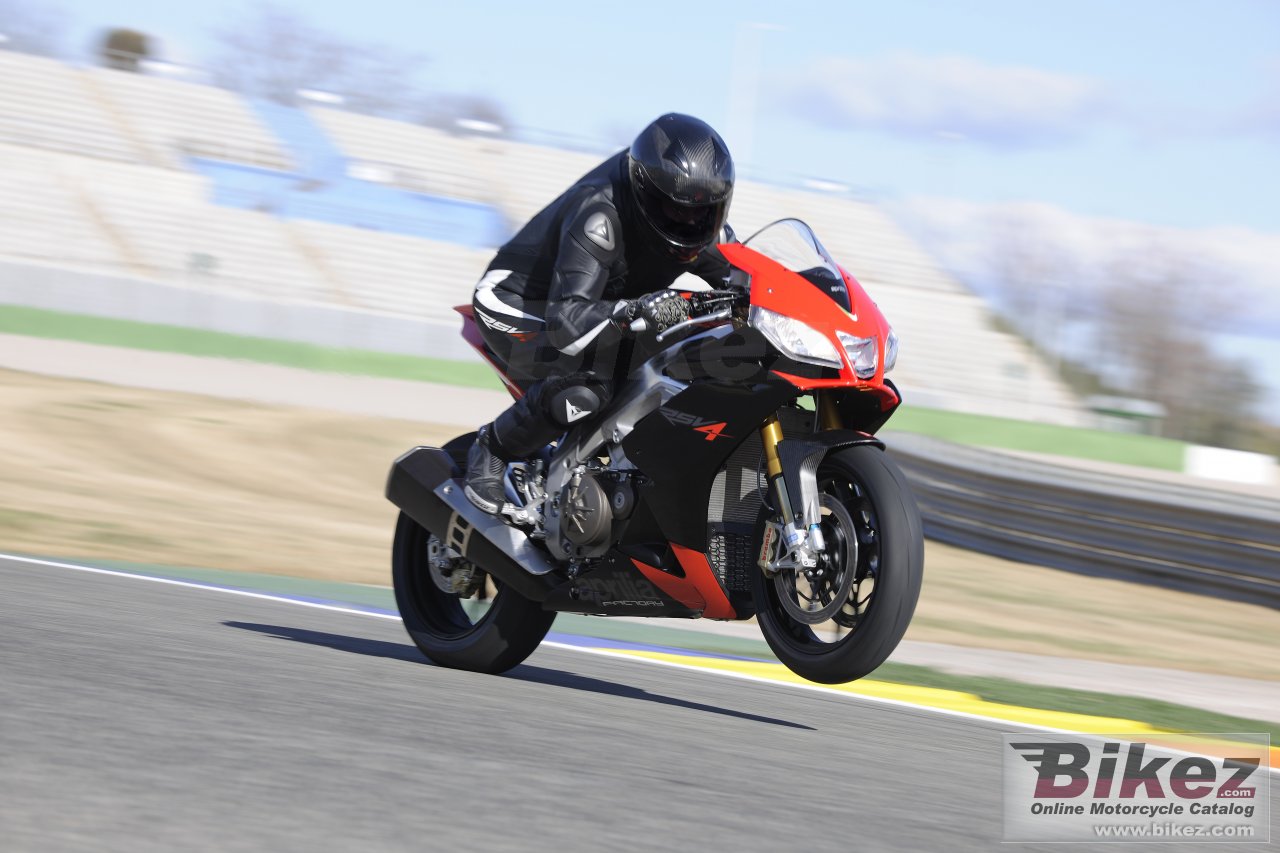 Aprilia RSV4 Factory