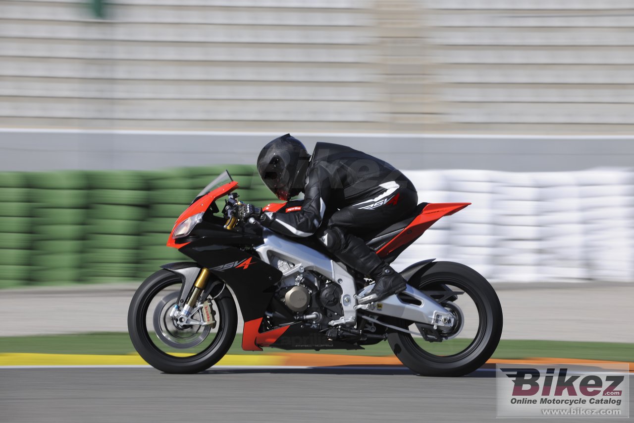 Aprilia RSV4 Factory