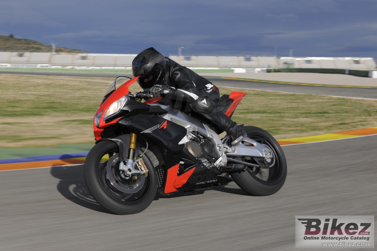 Aprilia RSV4 Factory