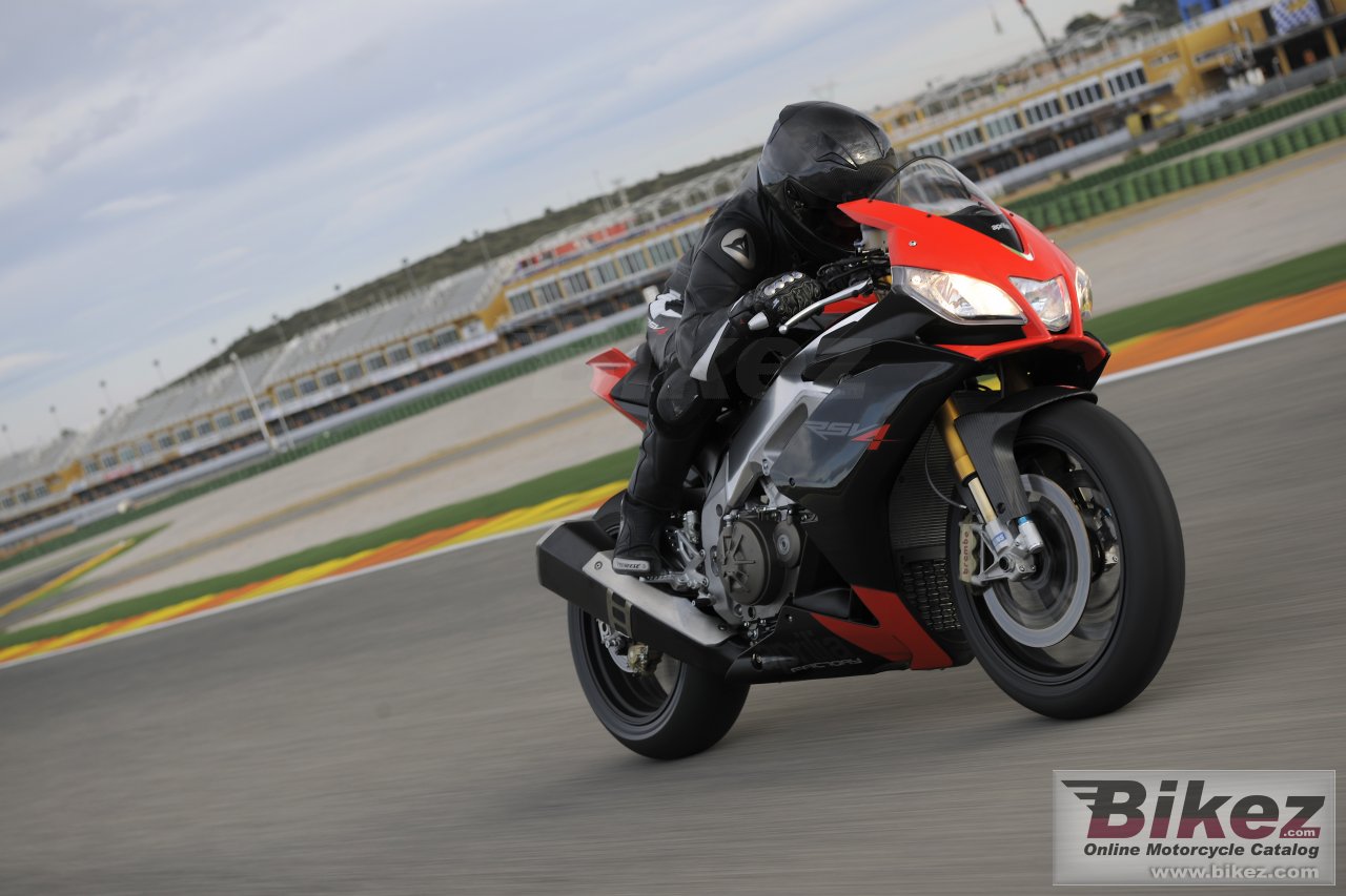 Aprilia RSV4 Factory