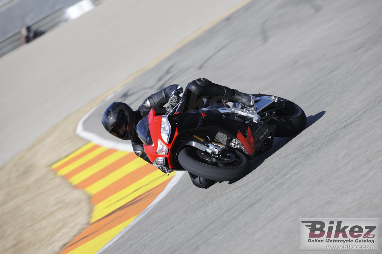 Aprilia RSV4 Factory