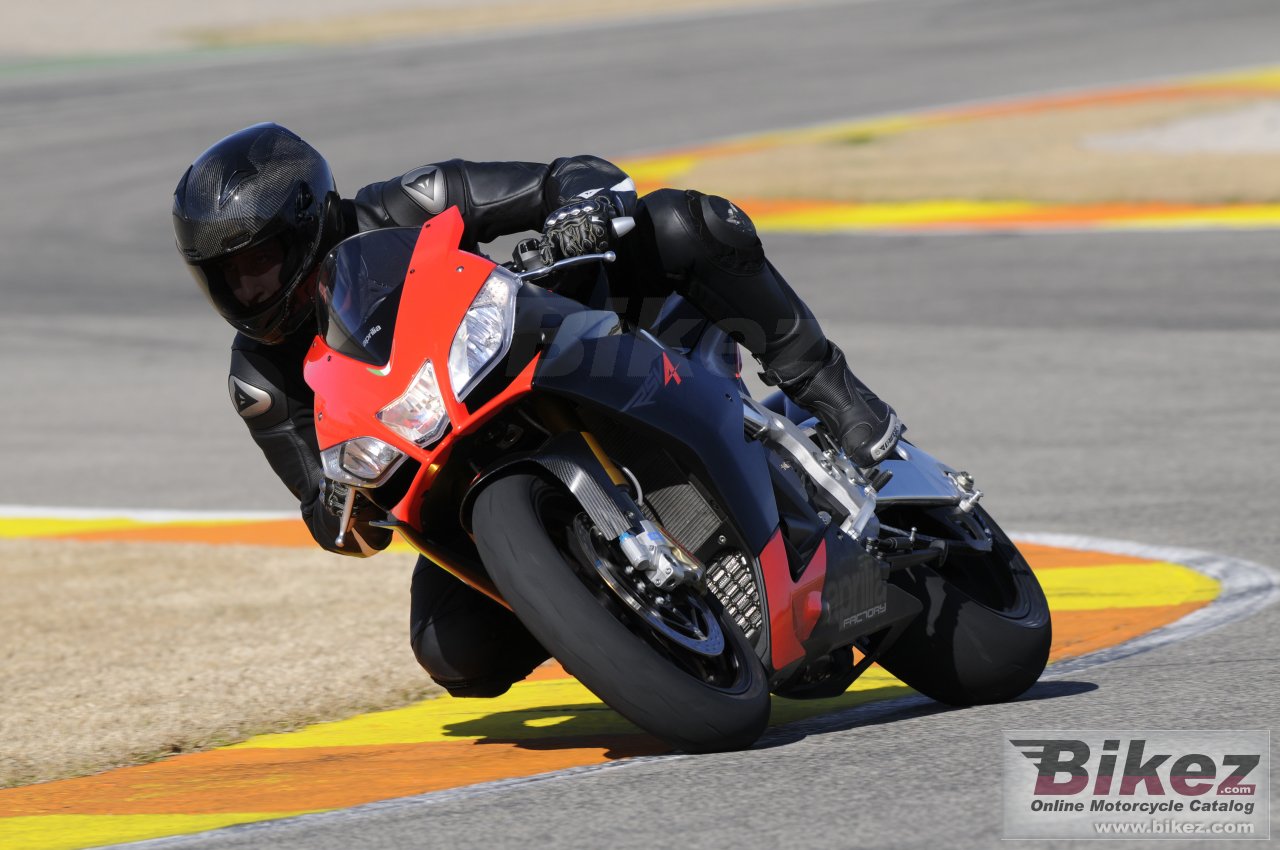 Aprilia RSV4 Factory