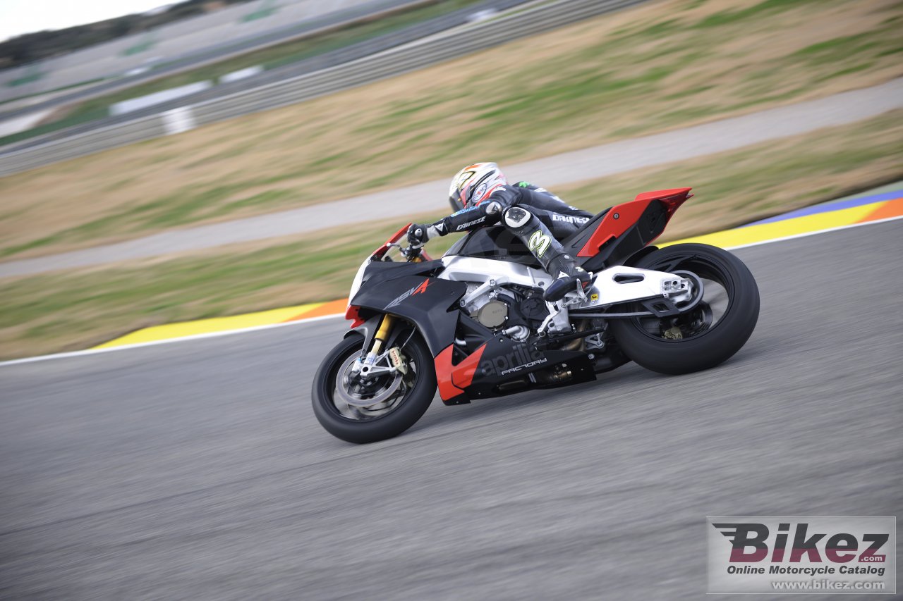 Aprilia RSV4 Factory