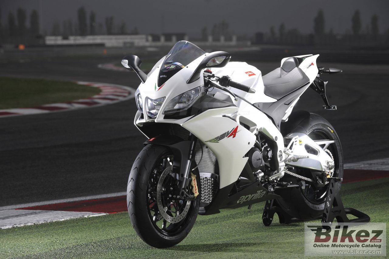 Aprilia RSV4 R