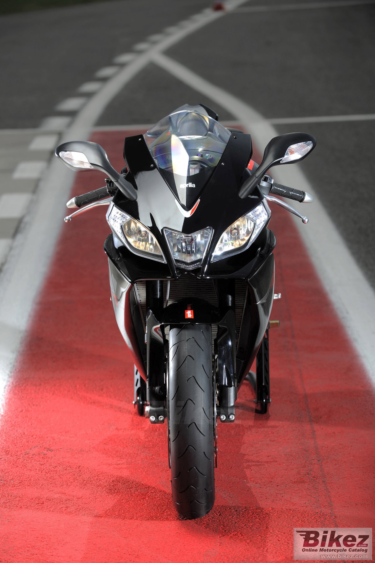 Aprilia RSV4 R