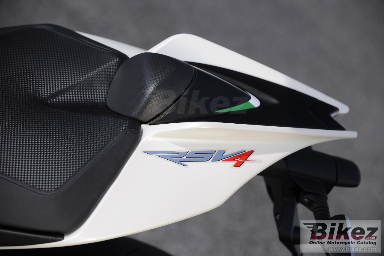 Aprilia RSV4 R