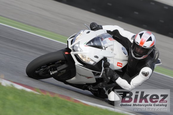 2010 Aprilia RSV4 R