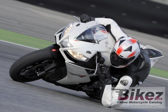 2010 Aprilia RSV4 R