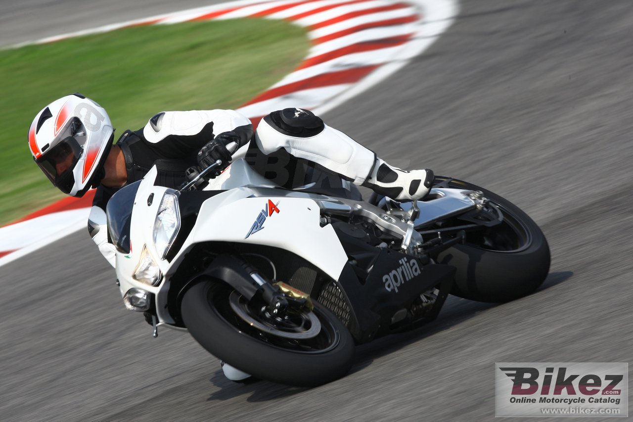 Aprilia RSV4 R