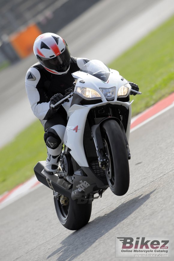 2010 Aprilia RSV4 R