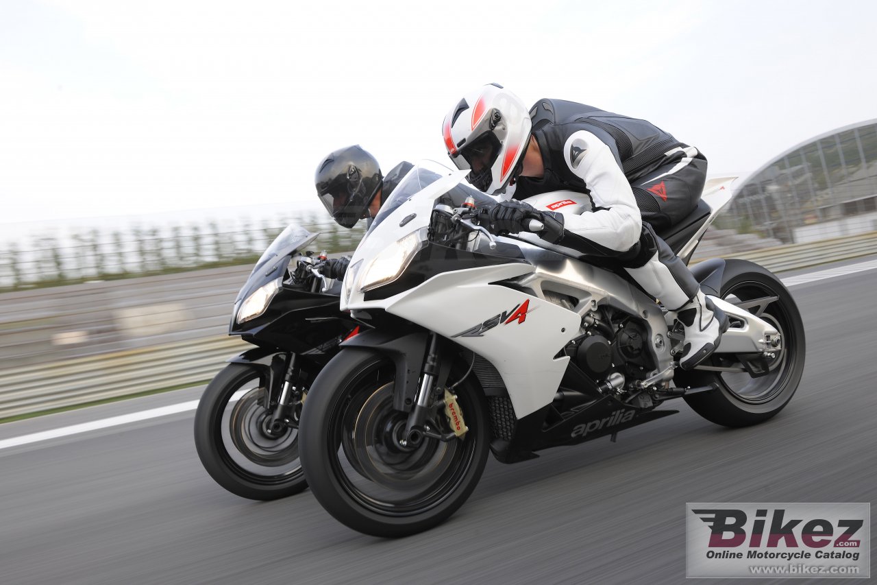 Aprilia RSV4 R