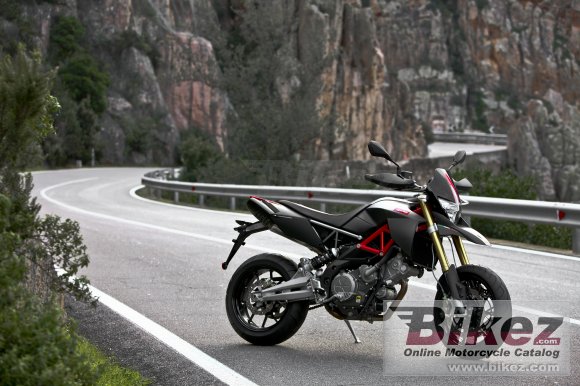 2011 Aprilia Dorsoduro 750 Factory