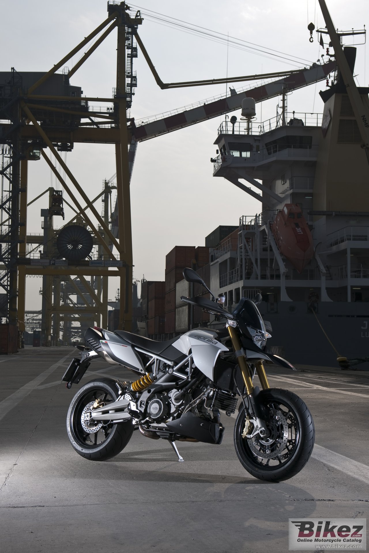 Aprilia Dorsoduro 1200 ABS