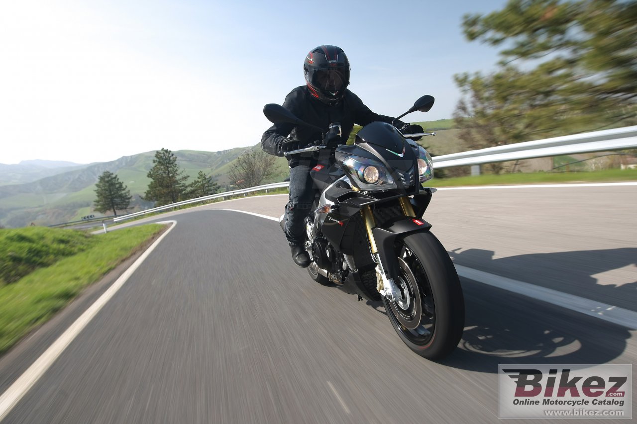 Aprilia Tuono V4 R APRC