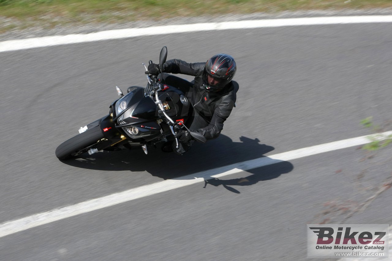 Aprilia Tuono V4 R APRC