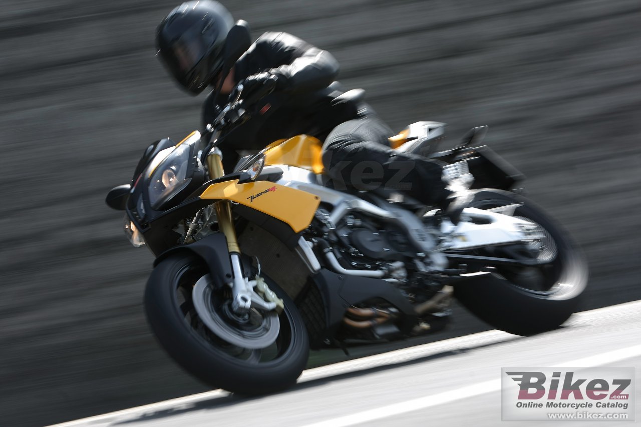 Aprilia Tuono V4 R APRC