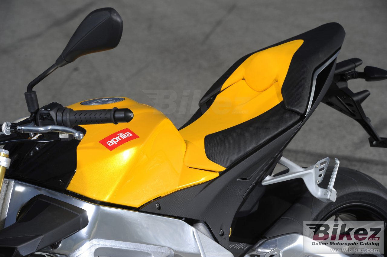 Aprilia Tuono V4 R
