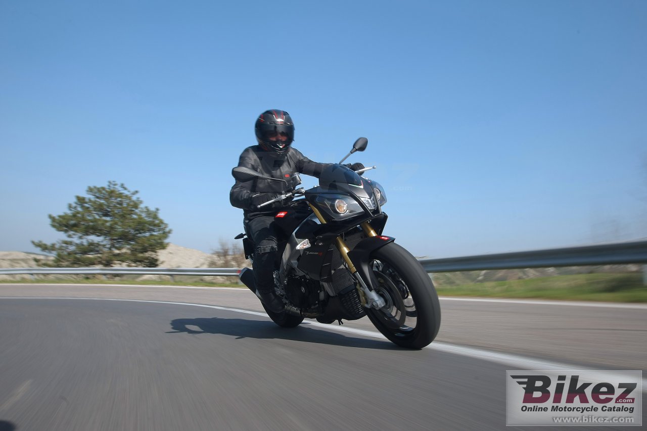 Aprilia Tuono V4 R