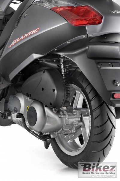 2012 Aprilia Atlantic 300