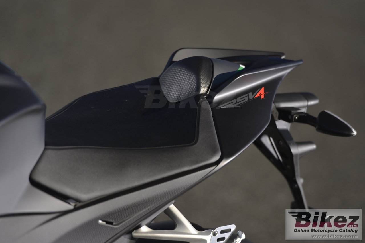 Aprilia RSV4 R APRC ABS