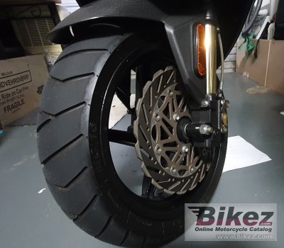 2015 Aprilia SR 50 R