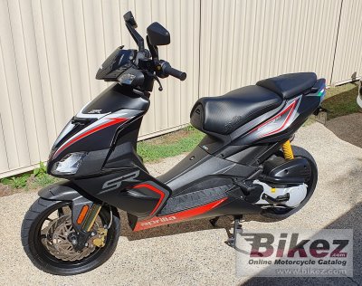 2015 Aprilia SR 50 R