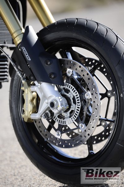 2015 Aprilia Dorsoduro 1200