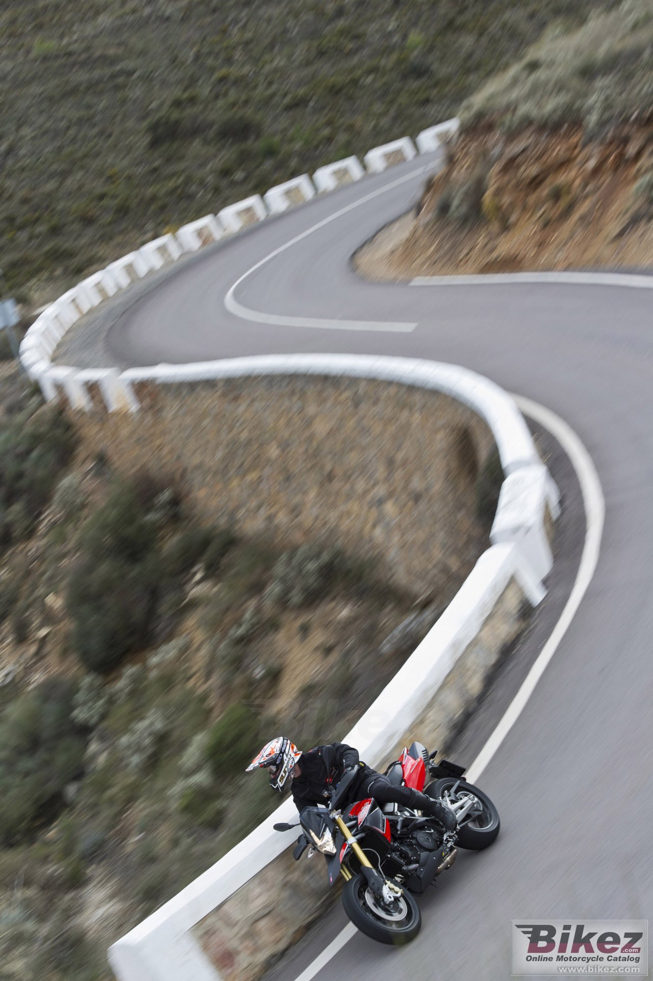 Aprilia Dorsoduro 1200