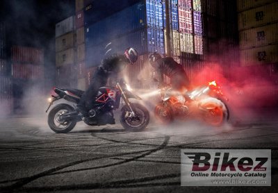 2017 Aprilia Dorsoduro 900