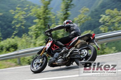 2018 Aprilia Dorsoduro 900