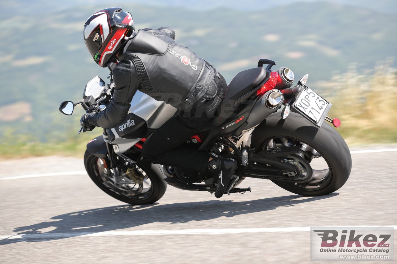 Aprilia Shiver 900