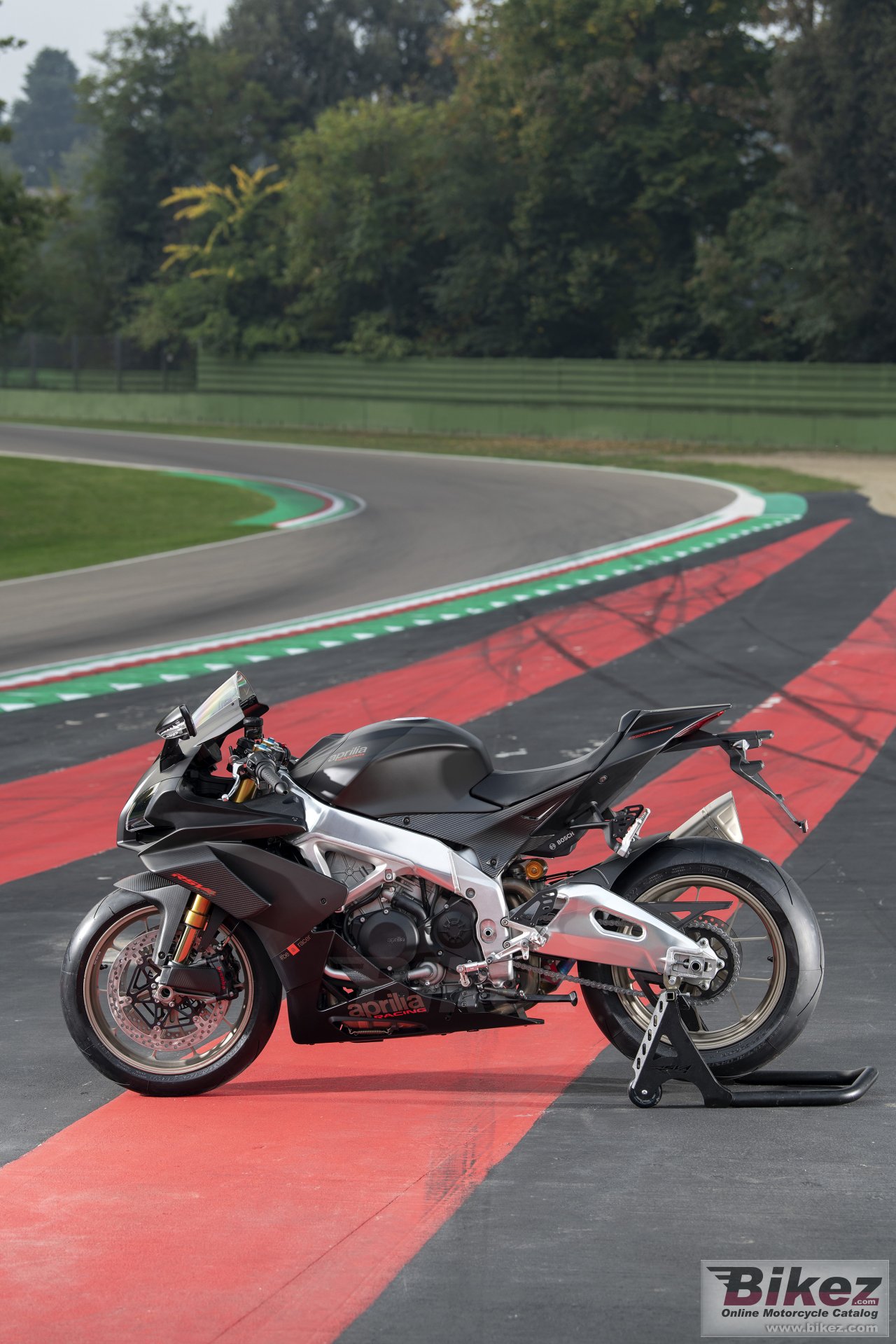 Aprilia RSV4 1100 Factory