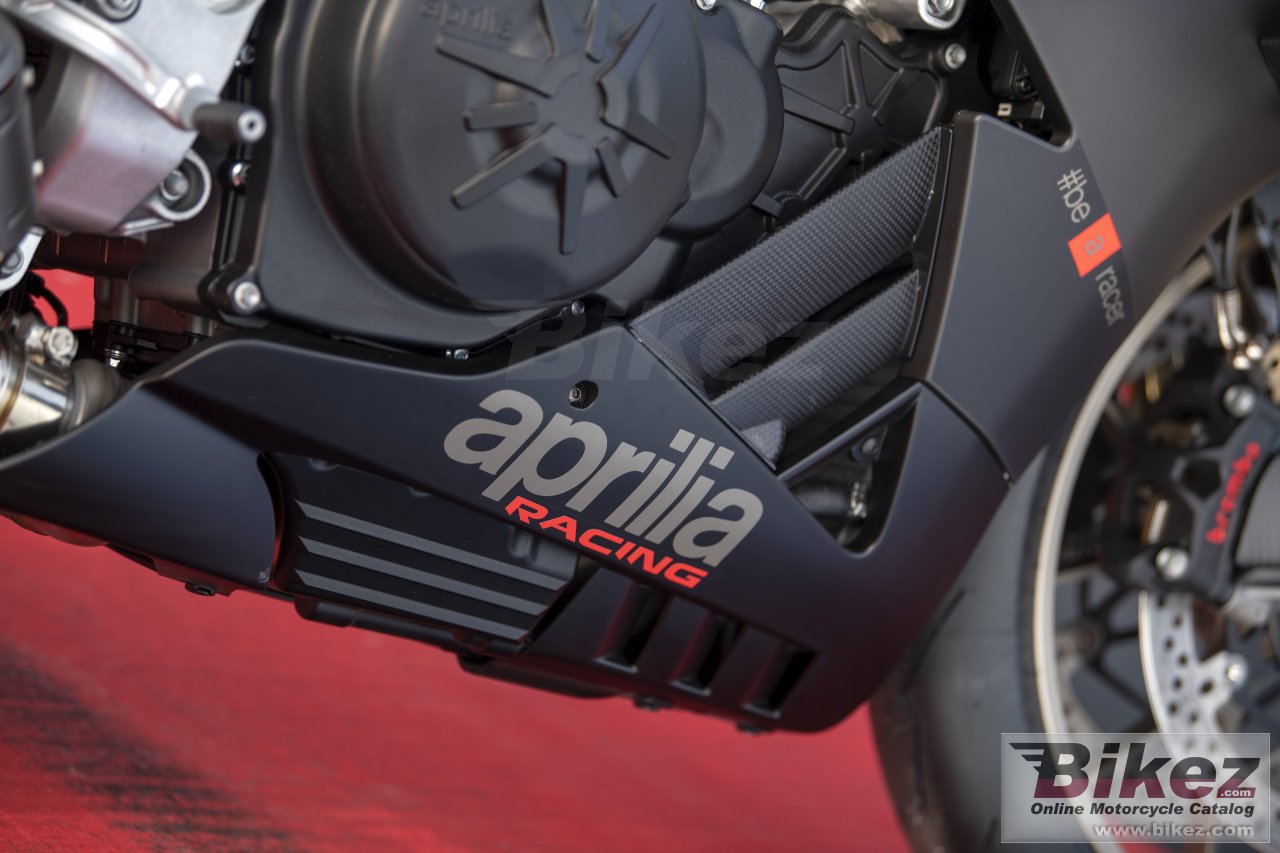 Aprilia RSV4 1100 Factory