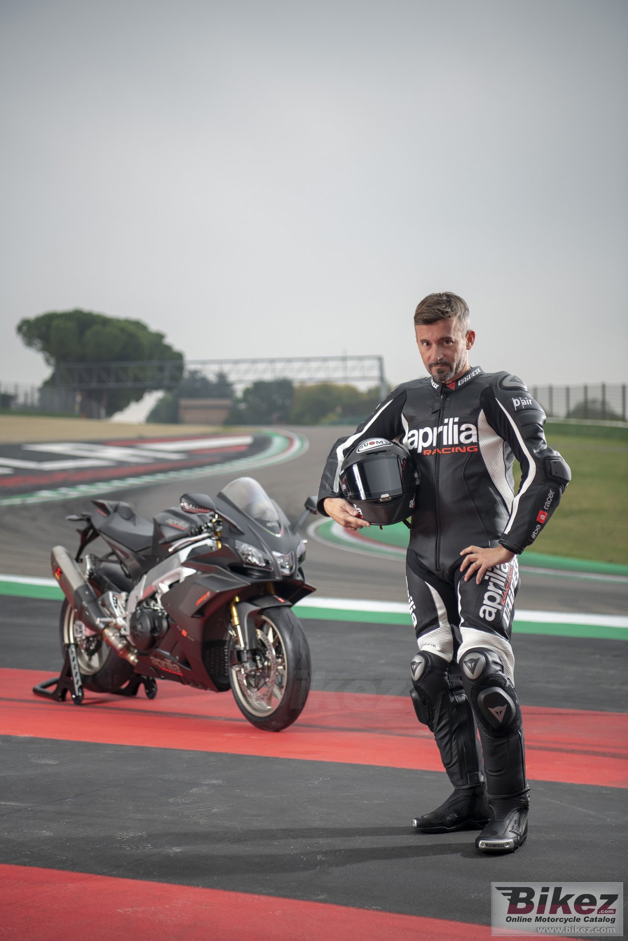 Aprilia RSV4 1100 Factory