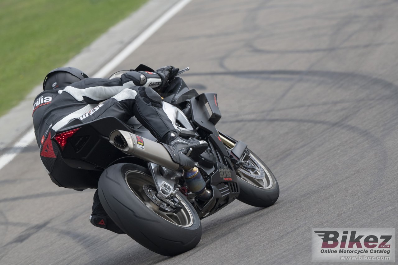 Aprilia RSV4 1100 Factory