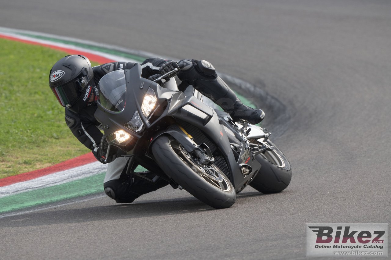 Aprilia RSV4 1100 Factory