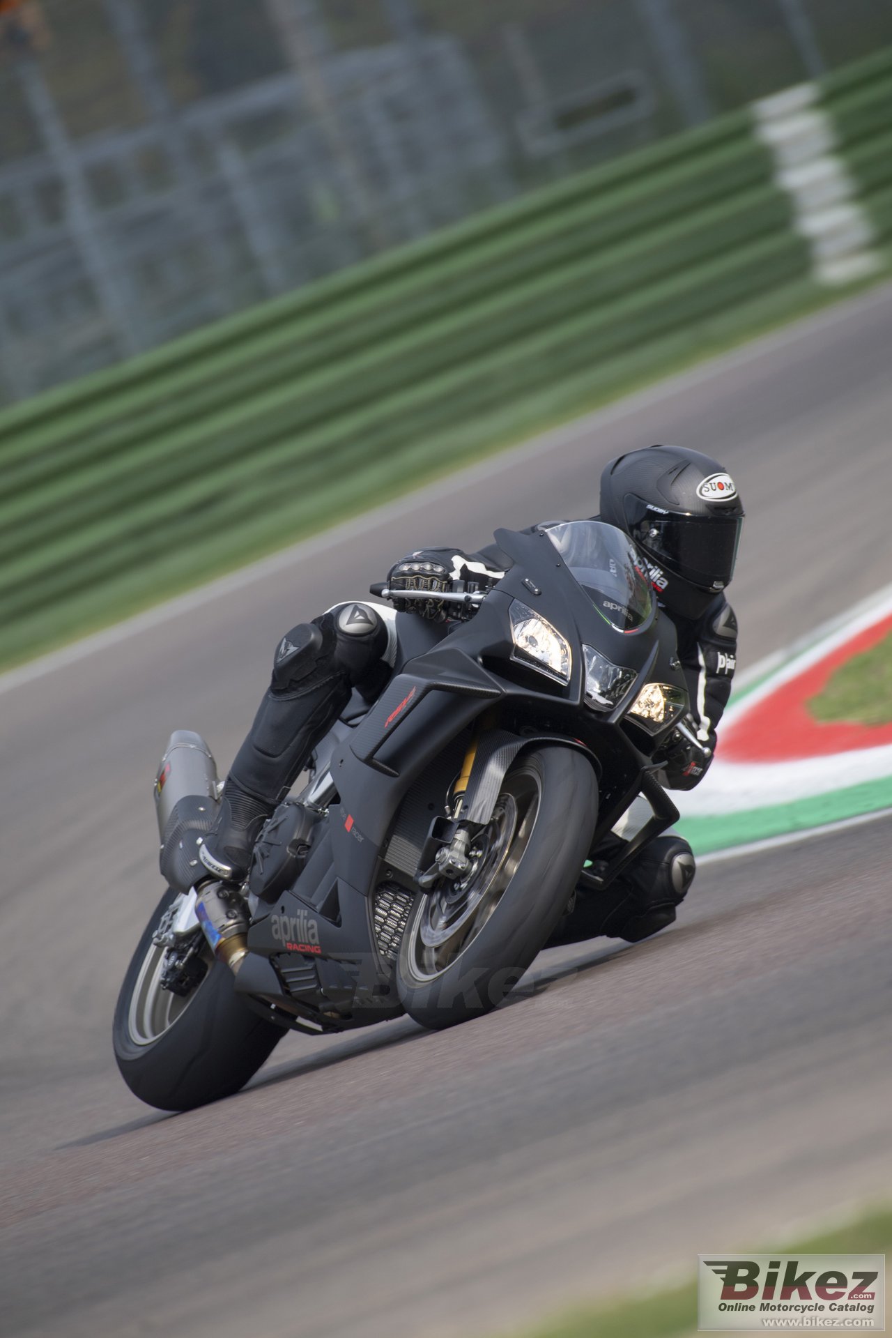 Aprilia RSV4 1100 Factory