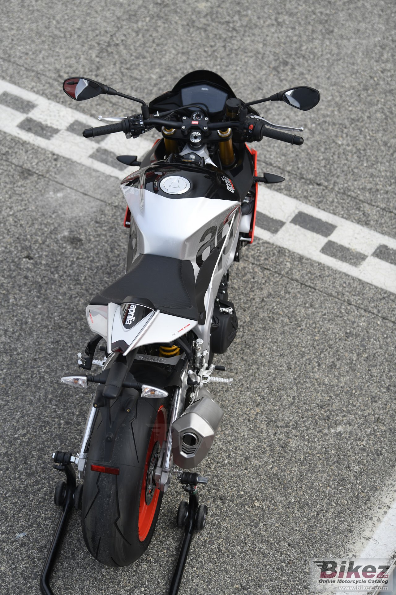 Aprilia Tuono V4 1100 Factory