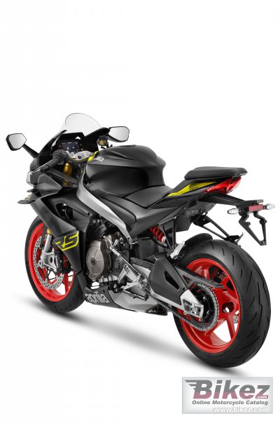 2025 Aprilia RS 660