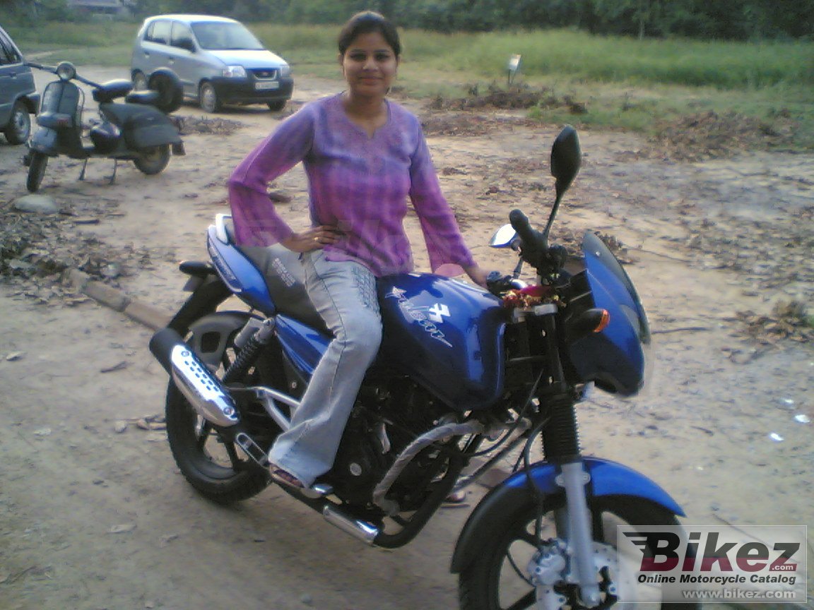 Bajaj Pulsar 180 DTS-i UG